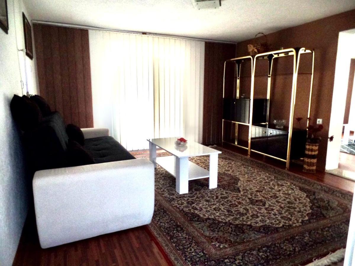 Lari And Klo Apartment